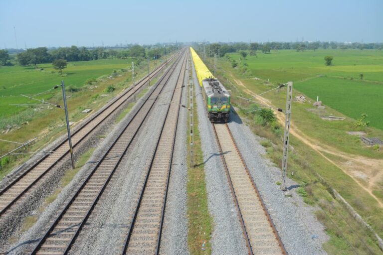दक्षिण पूर्व मध्य रेलवे द्वारा बुनियादी संरचना विकास में नए क्षितिज का निर्माण