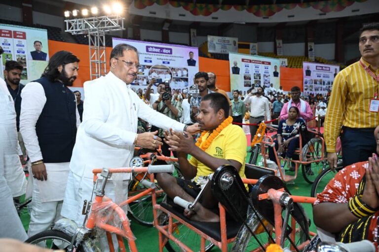 दिव्यांगजन को आत्मनिर्भर बनाना मुख्य उद्देश्य… साय